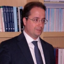 Dr. Mauro Romano