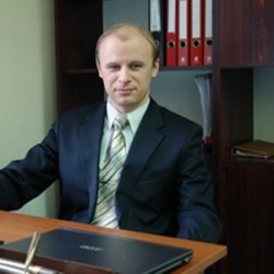 Dr. Alex Kostyuk